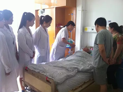 河南中医学院2011级预防专业班临床营养见习（下）